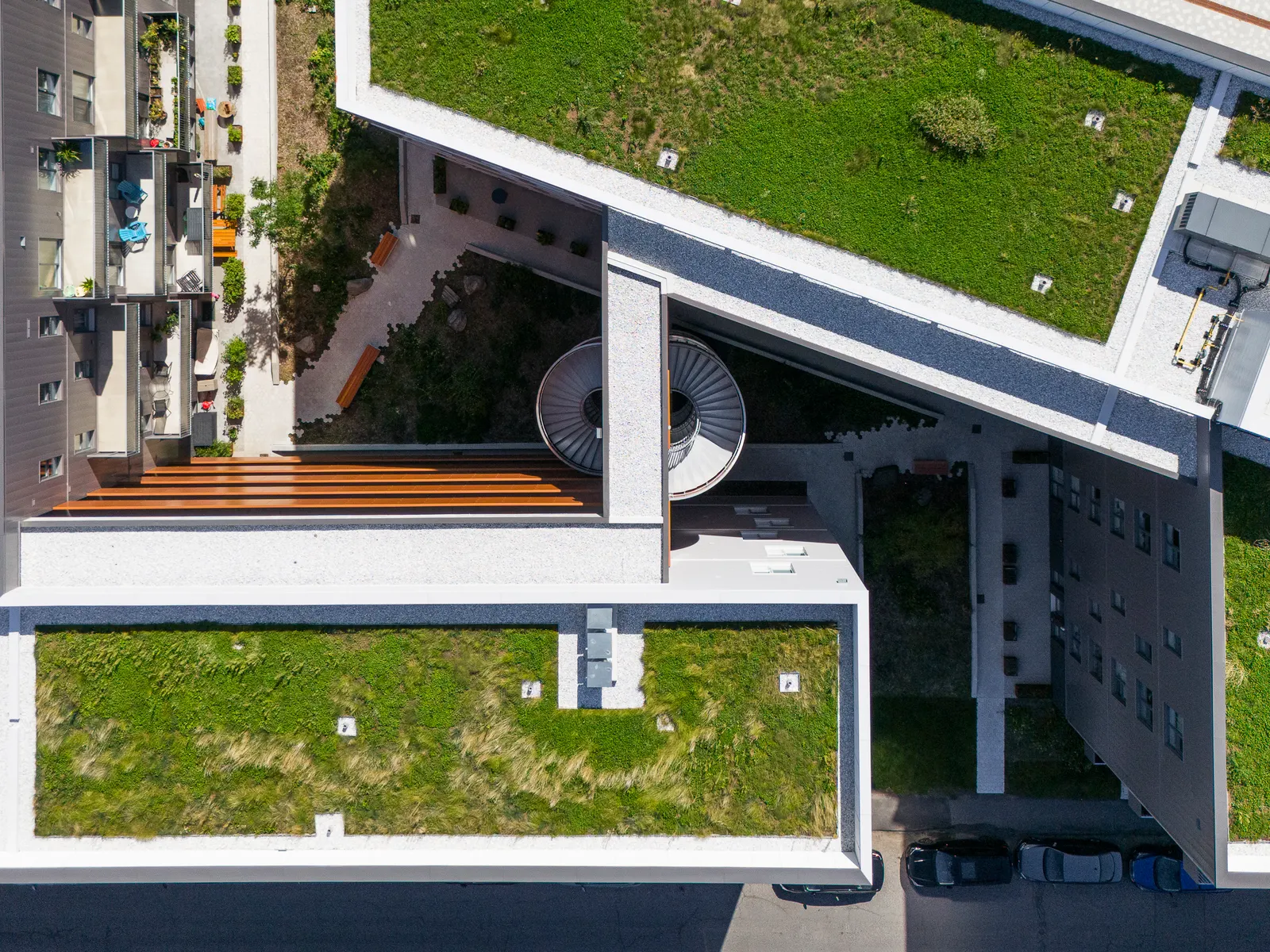 Cité Angus, Montréal – drone – Leroux+Cyr